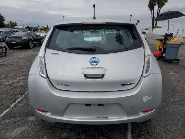 1N4AZ0CPXDC416196 - 2013 NISSAN LEAF S SILVER photo 6