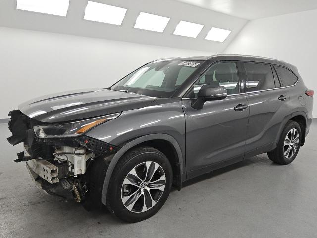 2021 TOYOTA HIGHLANDER XLE, 