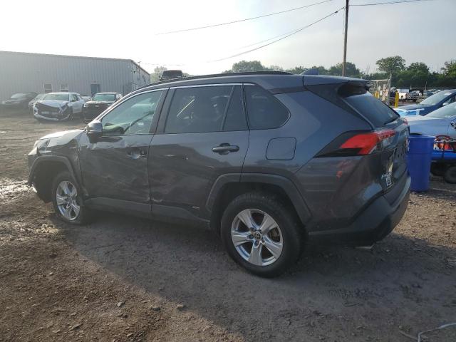 2T3M6RFV3MW010725 - 2021 TOYOTA RAV4 LE 灰色 照片 2