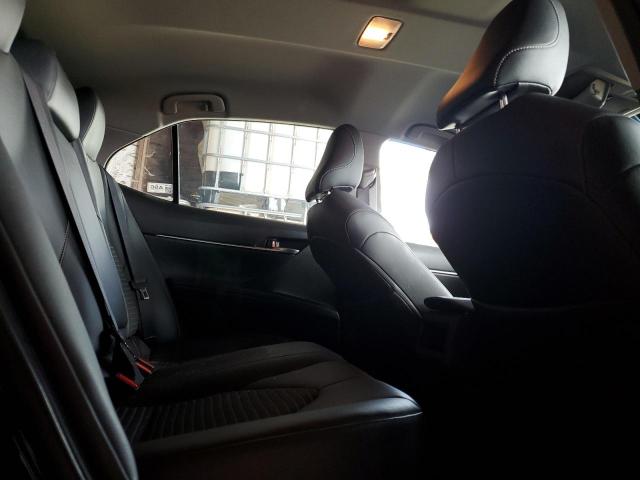 4T1B11HK8JU025476 - 2018 TOYOTA CAMRY L BLACK photo 10