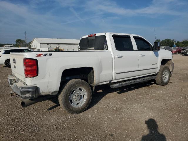 1GC1KSEY6KF231302 - 2019 CHEVROLET SILVERADO K2500 HEAVY DUTY LT WHITE photo 3