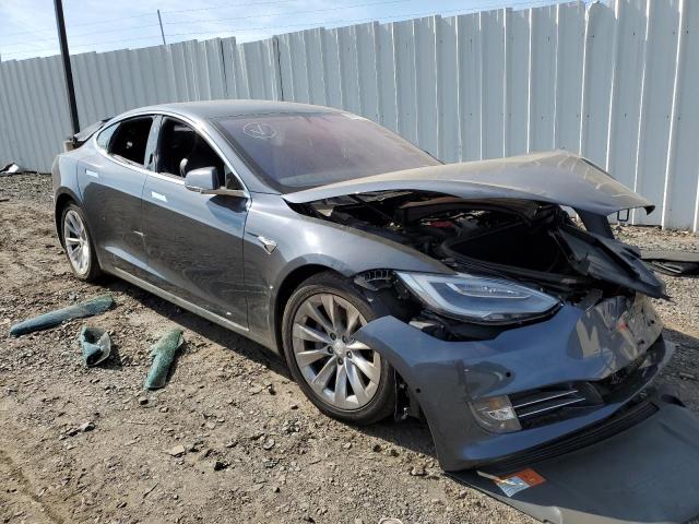 5YJSA1E24HF213021 - 2017 TESLA MODEL S Сірий фото 4