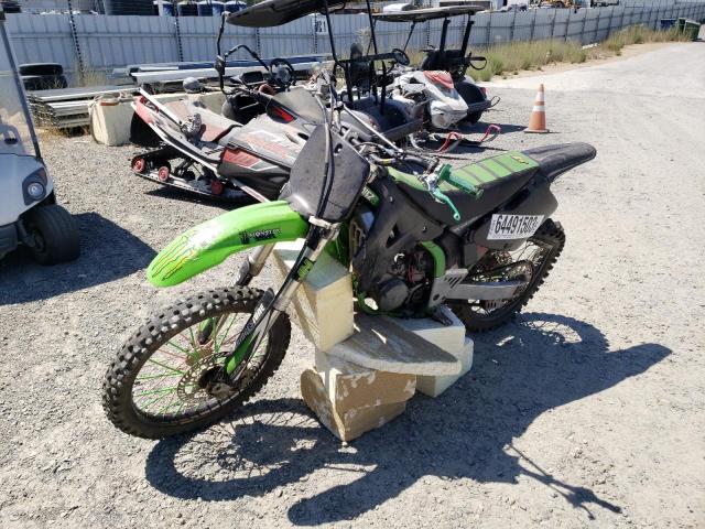 JKAKXRKC2WA027939 - 1998 KAWASAKI KX125 K GREEN photo 2