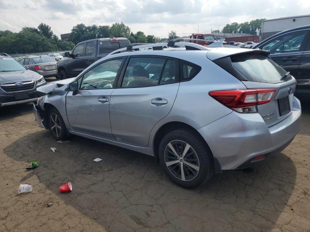 4S3GTAC65K3703526 - 2019 SUBARU IMPREZA PREMIUM GRAY photo 2