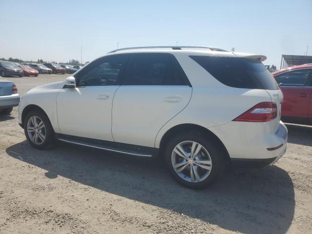 4JGDA5HBXDA212272 - 2013 MERCEDES-BENZ ML 350 4MATIC CREAM photo 2