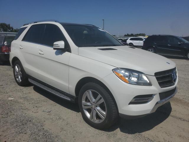 4JGDA5HBXDA212272 - 2013 MERCEDES-BENZ ML 350 4MATIC CREAM photo 4