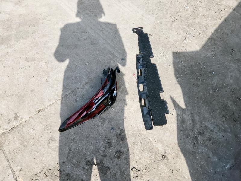 4T1C11AK8PU724503 - 2023 TOYOTA CAMRY LE 银色 照片 12