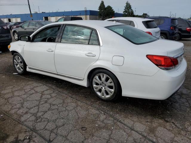 4T1BK3DB6BU405447 - 2011 TOYOTA AVALON BASE WHITE photo 2