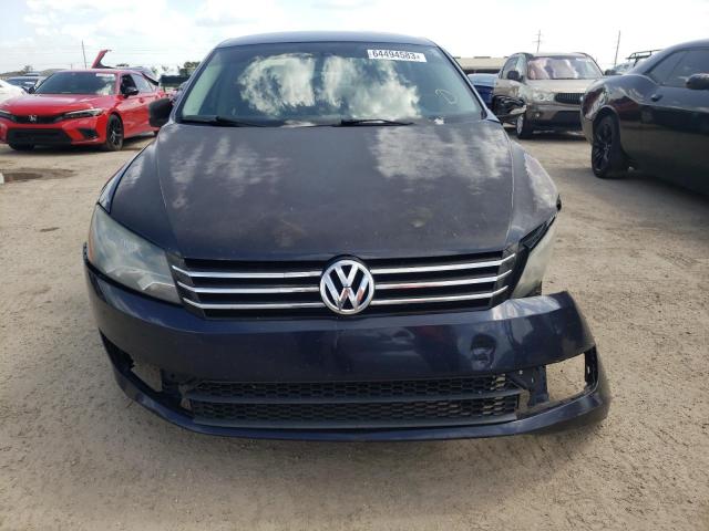 1VWAP7A3XCC067335 - 2012 VOLKSWAGEN PASSAT S BLUE photo 5