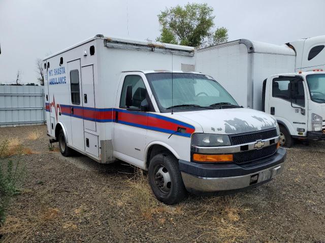 1GBJG316X71193125 - 2007 CHEVROLET EXPRESS G3 WHITE photo 4