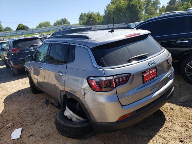 3C4NJCBBXKT706322 - 2019 JEEP COMPASS LATITUDE SILVER photo 2