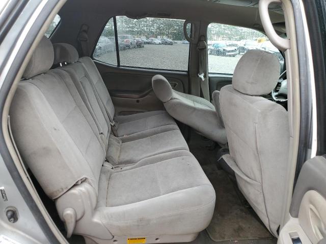 5TDZT34A75S262573 - 2005 TOYOTA SEQUOIA SR5 SILVER photo 11