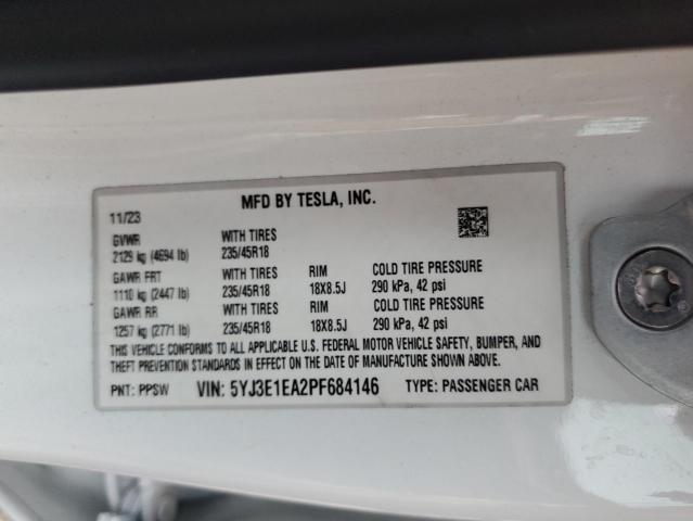 5YJ3E1EA2PF684146 - 2023 TESLA MODEL 3 Weiß Foto 13