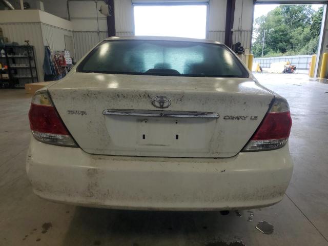 4T1BE32K65U555265 - 2005 TOYOTA CAMRY LE WHITE photo 6