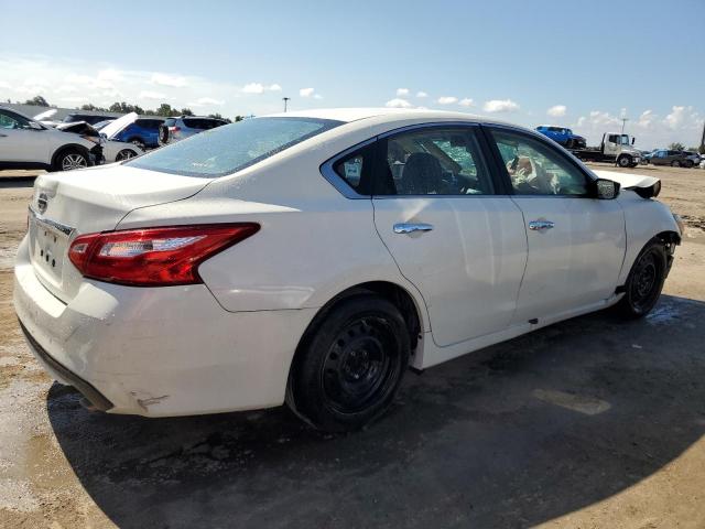 1N4AL3AP5HC178138 - 2017 NISSAN ALTIMA 2.5 WHITE photo 3