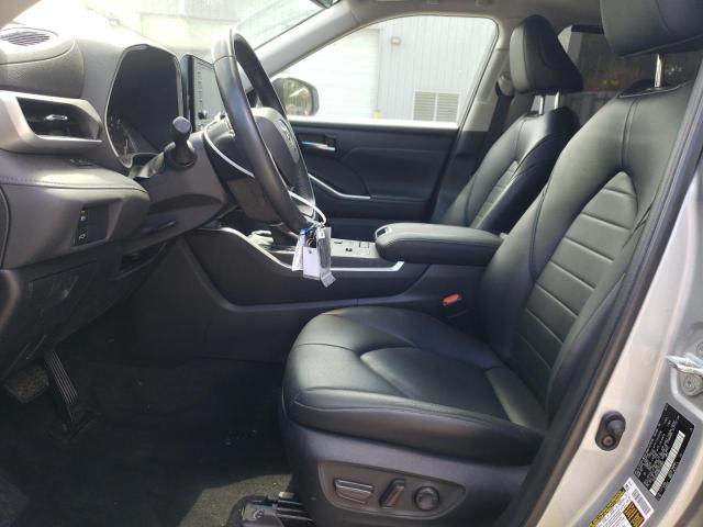 5TDGZRAH0NS115991 - 2022 TOYOTA HIGHLANDER XLE SILVER photo 7