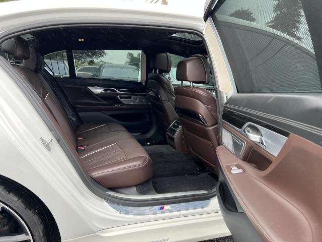 WBA7F2C34HG423372 - 2017 BMW 750 XI Blanco foto 6