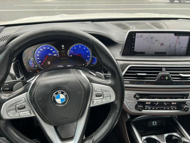 WBA7F2C34HG423372 - 2017 BMW 750 XI Blanco foto 7