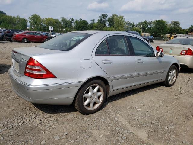 WDBRD81J14F541457 - 2004 MERCEDES-BENZ C240 SILVER photo 3