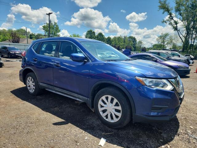 KNMAT2MV5JP512570 - 2018 NISSAN ROGUE S ლურჯი ფოტო 4