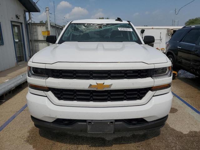 1GCVKPEC9JZ263130 - 2018 CHEVROLET SILVERADO K1500 CUSTOM WHITE photo 5