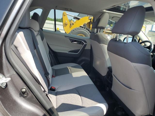 4T3RWRFV1NU057159 - 2022 TOYOTA RAV4 XLE ნაცრისფერი ფოტო 11