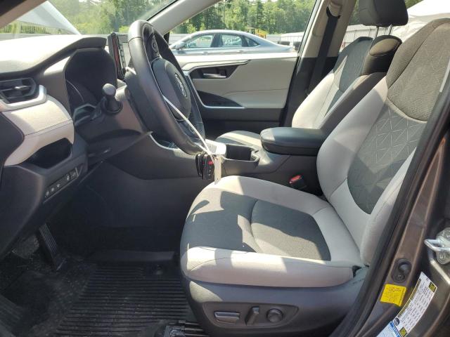 4T3RWRFV1NU057159 - 2022 TOYOTA RAV4 XLE ნაცრისფერი ფოტო 7