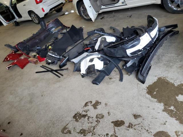 7SAYGDEE0TF338047 - 2026 TESLA MODEL Y RED photo 13