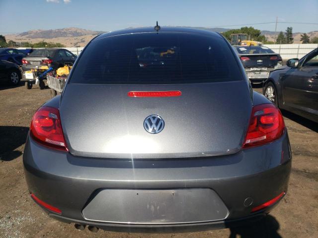 3VWFP7AT3DM619067 - 2013 VOLKSWAGEN BEETLE GRAY photo 6