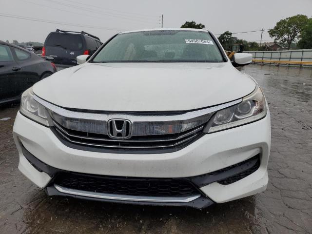 1HGCR2F39HA009447 - 2017 HONDA ACCORD LX WHITE photo 5