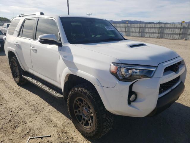 JTEBU5JR6K5714076 - 2019 TOYOTA 4RUNNER SR5 WHITE photo 1