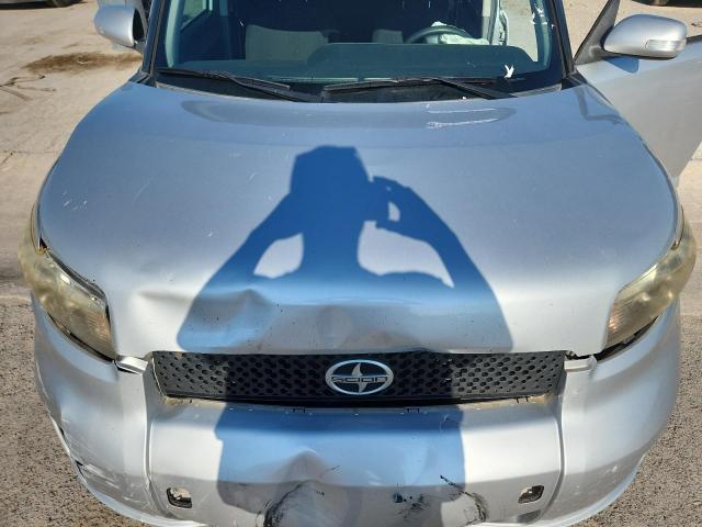 JTLKE50E391072101 - 2009 TOYOTA SCION XB SILVER photo 11
