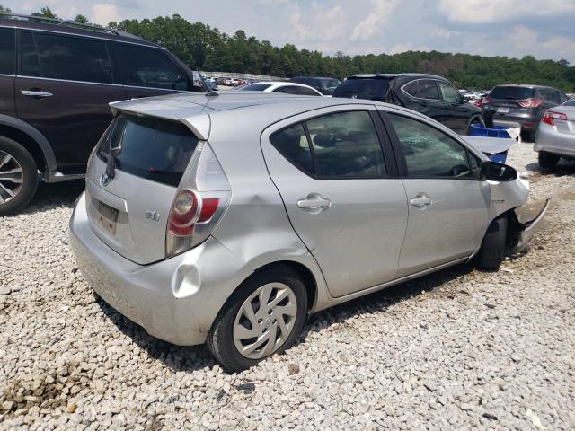 JTDKDTB30C1527539 - 2018 TOYOTA PRIUS SILVER photo 3