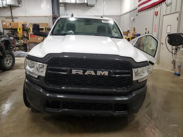 3C6MR5AJ0LG122456 - 2020 RAM 2500 TRADESMAN WHITE photo 5
