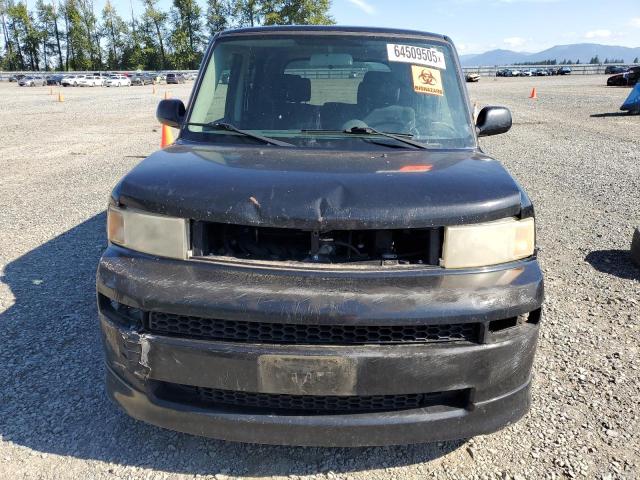 JTLKT324964055988 - 2006 TOYOTA SCION XB BLACK photo 5
