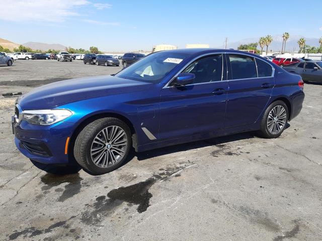 WBAJA9C57KB388975 - 2019 BMW 530E BLUE photo 1