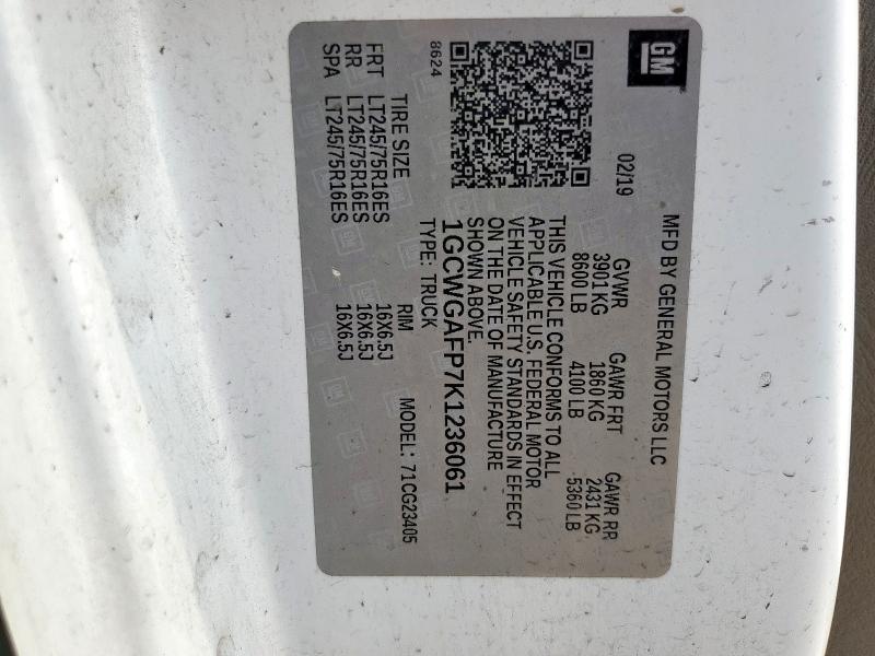 1GCWGAFP7K1236061 - 2019 CHEVROLET EXPRESS G2 白色 照片 12