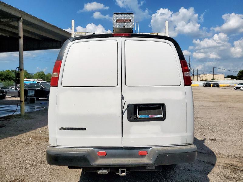 1GCWGAFP7K1236061 - 2019 CHEVROLET EXPRESS G2 白色 照片 6