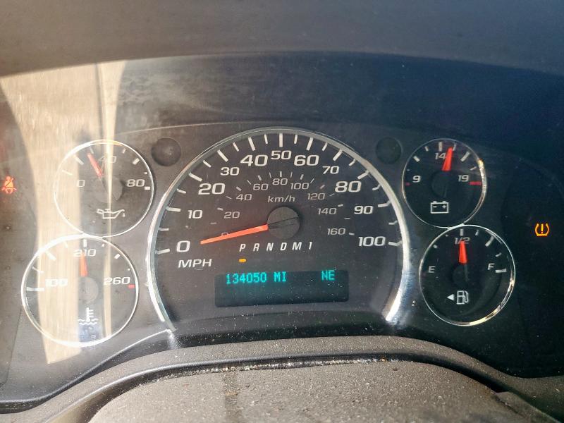 1GCWGAFP7K1236061 - 2019 CHEVROLET EXPRESS G2 白色 照片 9