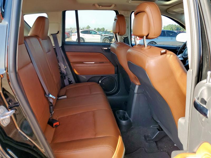 1C4NJCEB9HD170876 - 2017 JEEP COMPASS LATITUDE BLACK photo 11