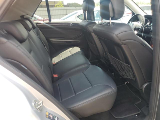 4JGBB8GB6BA723840 - 2011 MERCEDES-BENZ ML 350 4MATIC SILVER photo 11