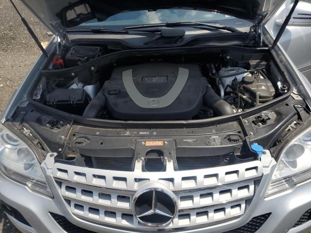 4JGBB8GB6BA723840 - 2011 MERCEDES-BENZ ML 350 4MATIC SILVER photo 12