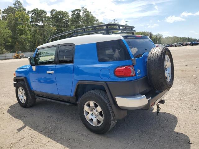 JTEBU11F970044624 - 2007 TOYOTA FJ CRUISER BLUE photo 2