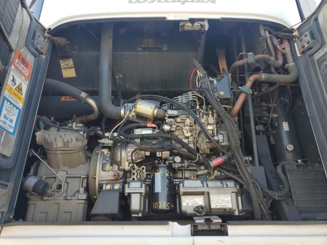 1UYVS2530AM833937 - 2010 UTILITY VS2RA WHITE photo 7