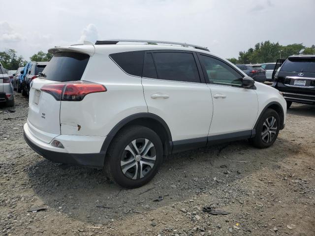 JTMBFREV0JJ197649 - 2018 TOYOTA RAV4 LE WHITE photo 3