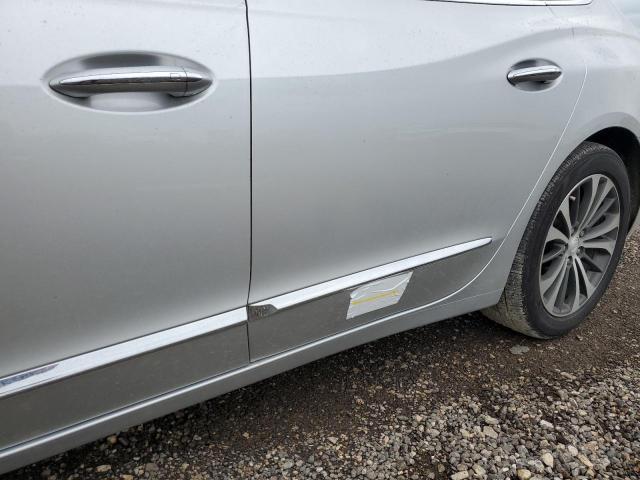1G4ZN5SS5HU152618 - 2017 BUICK LACROSSE PREFERRED SILVER photo 12