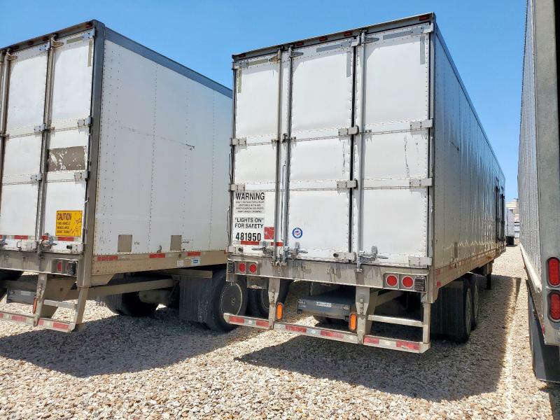 1UYVS248XDU630104 - 2013 UTILITY VS2RA WHITE photo 4