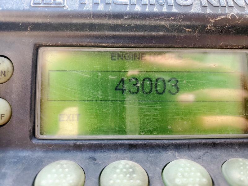 1UYVS248XDU630104 - 2013 UTILITY VS2RA WHITE photo 8