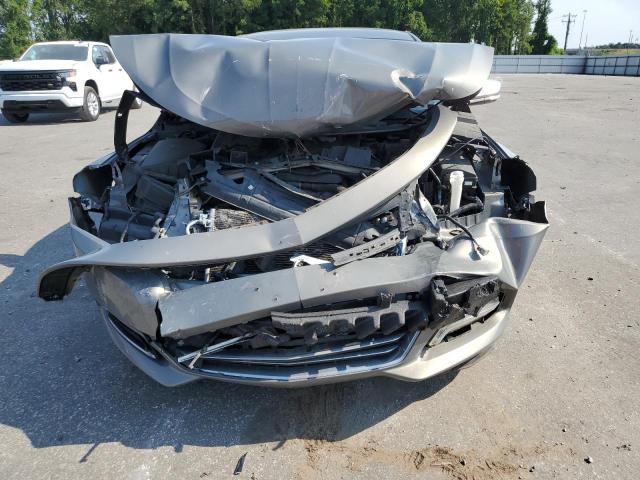 2G1125S38J9150232 - 2018 CHEVROLET IMPALA PREMIER SILVER photo 5