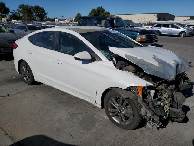 5NPD84LF2HH047241 - 2017 HYUNDAI ELANTRA SE WHITE photo 4